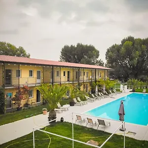 Dolce Luna Farm stay